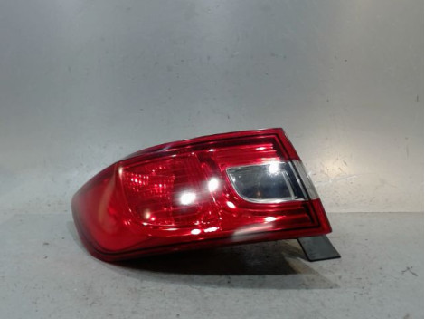 FEU ARRIERE GAUCHE  RENAULT CLIO