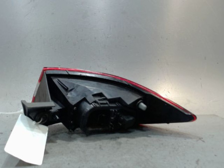 FEU ARRIERE GAUCHE  RENAULT CLIO