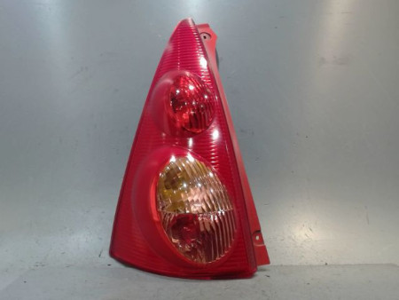 FEU ARRIERE GAUCHE  PEUGEOT 107