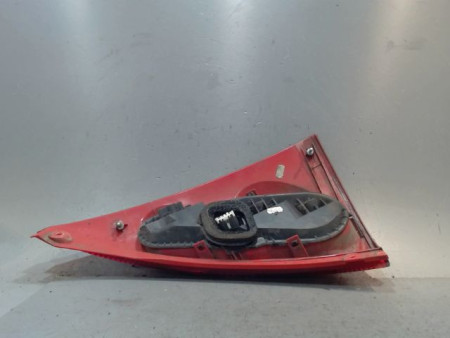 FEU ARRIERE GAUCHE  PEUGEOT 107