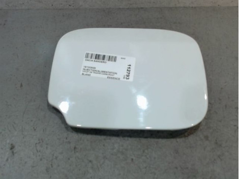 VOLET DE TRAPPE CARBURANT DACIA SANDERO