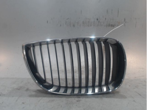 GRILLE CALANDRE DROIT B.M.W. SERIE 1
