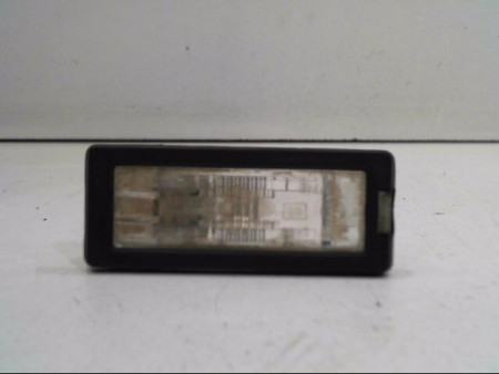 ECLAIREUR PLAQUE DE POLICE DROIT RENAULT CAPTUR