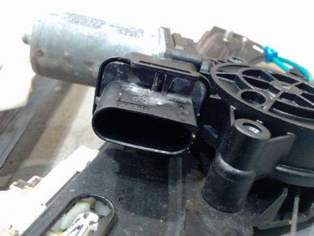 MECANISME+MOTEUR LEVE-GLACE AVANT DROIT B.M.W. SERIE 1