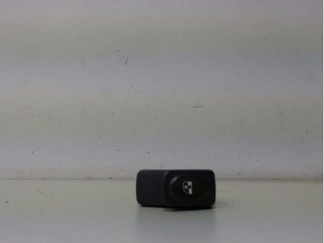 COMMANDE LEVE-GLACE PORTE AVD RENAULT MEGANE