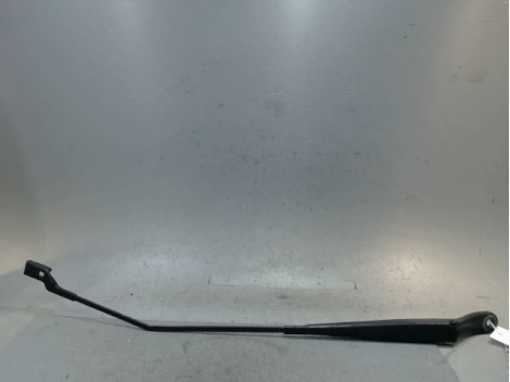BRAS ESSUIE-GLACE AVANT DROIT PEUGEOT 2008