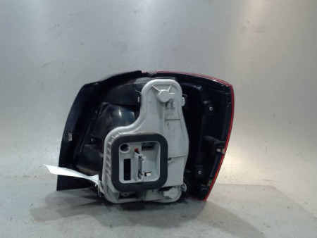 FEU ARRIERE GAUCHE  VOLKSWAGEN POLO