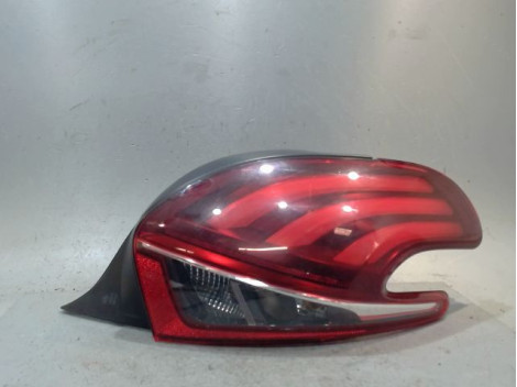 FEU ARRIERE DROIT PEUGEOT 208