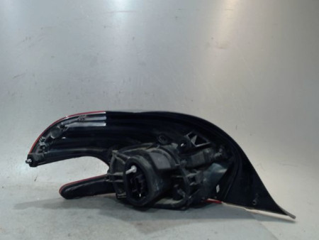 FEU ARRIERE DROIT PEUGEOT 208