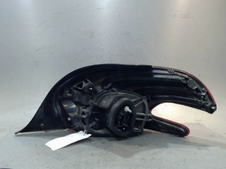 FEU ARRIERE GAUCHE  PEUGEOT 208