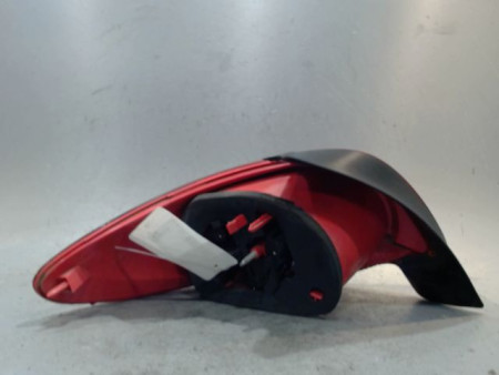 FEU ARRIERE DROIT PEUGEOT 206