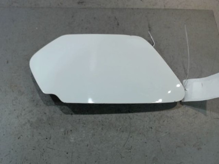 VOLET DE TRAPPE CARBURANT DACIA SANDERO