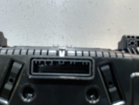 BLOC COMPTEURS DACIA SANDERO