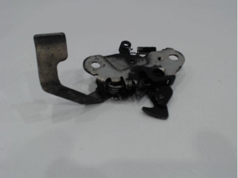 SERRURE CAPOT PEUGEOT 107