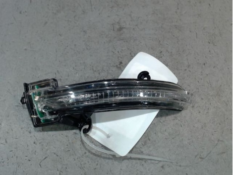REPETITEUR RETROVISEUR GAUCHE RENAULT MEGANE