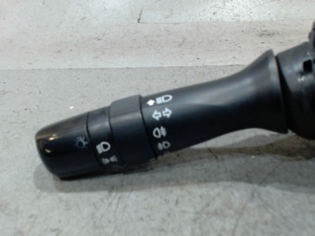 COMMANDE CLIGNOTANT TOYOTA YARIS