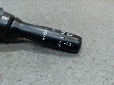 COMMANDE ESSUIE GLACE TOYOTA YARIS