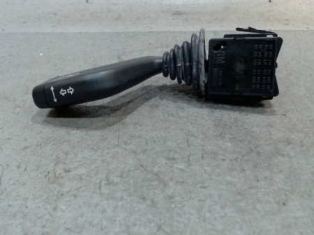 COMMANDE CLIGNOTANT OPEL CORSA
