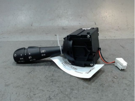 COMMANDE CLIGNOTANT DACIA SANDERO