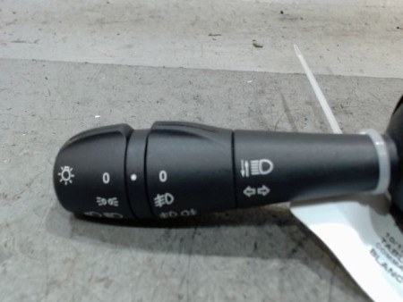 COMMANDE CLIGNOTANT DACIA SANDERO