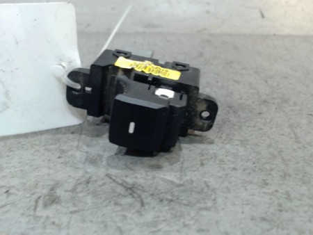 COMMANDE LEVE-GLACE PORTE AVD HYUNDAI I20
