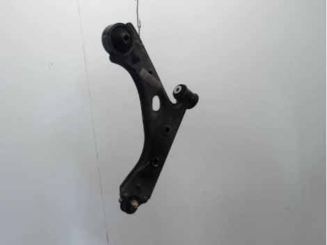 TRIANGLE INFERIEUR AVANT GAUCHE OPEL CORSA