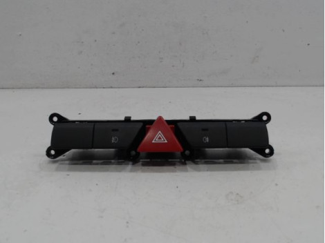 BOUTON DE WARNING KIA PICANTO