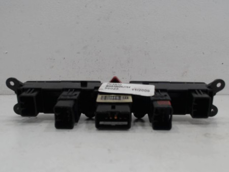 BOUTON DE WARNING KIA PICANTO