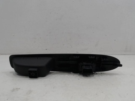 COMMANDE LEVE-GLACE PORTE AVD CITROEN DS3
