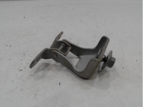 CHARNIERE HAYON D PEUGEOT 3008