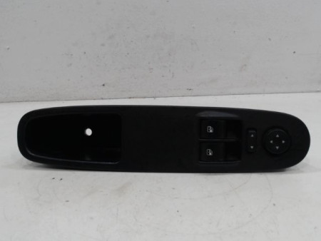 COMMANDE LEVE-GLACE PORTE AVG FIAT PUNTO