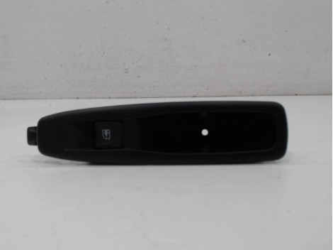 COMMANDE LEVE-GLACE PORTE ARD RENAULT CAPTUR