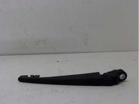 BRAS ESSUIE-GLACE ARRIERE SUZUKI SWIFT