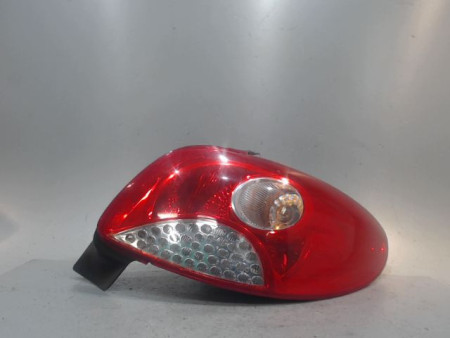 FEU ARRIERE DROIT PEUGEOT 206