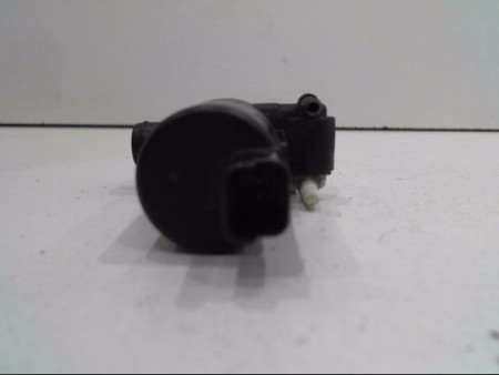 POMPE LAVE-GLACE AVANT DACIA SANDERO