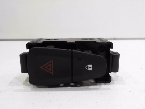 BOUTON DE WARNING DACIA SANDERO
