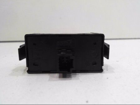 BOUTON DE WARNING DACIA SANDERO