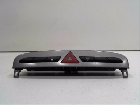 BOUTON DE WARNING PEUGEOT 308