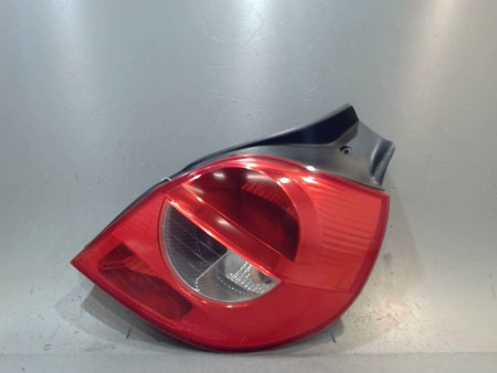 FEU ARRIERE DROIT RENAULT CLIO