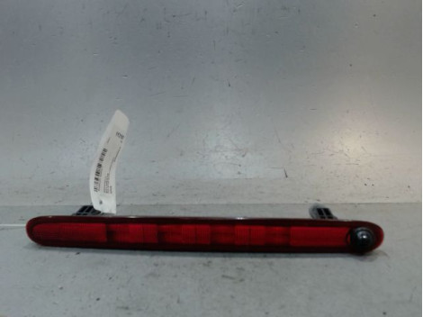 FEUX STOP SUPPLEMENTAIRE SUZUKI SWIFT