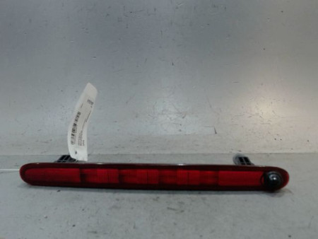 FEUX STOP SUPPLEMENTAIRE SUZUKI SWIFT