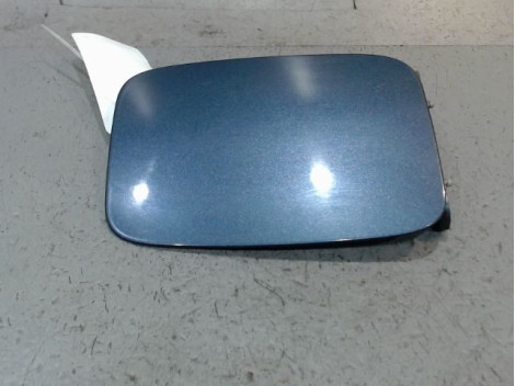 VOLET DE TRAPPE CARBURANT VOLVO V50