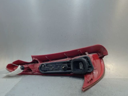 FEU ARRIERE DROIT PEUGEOT 206