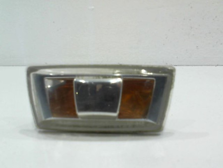 REPETITEUR AILE DROIT OPEL CORSA