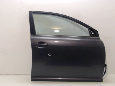 PORTE AVANT DROIT TOYOTA AVENSIS