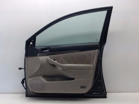 PORTE AVANT DROIT TOYOTA AVENSIS