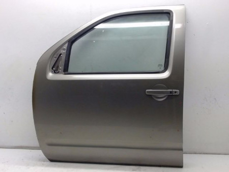 PORTE AVANT GAUCHE NISSAN PATHFIND.