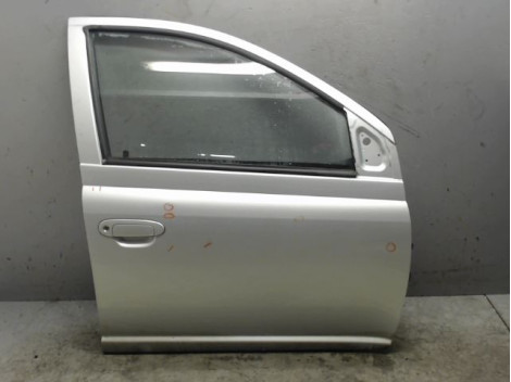 PORTE AVANT DROIT TOYOTA YARIS