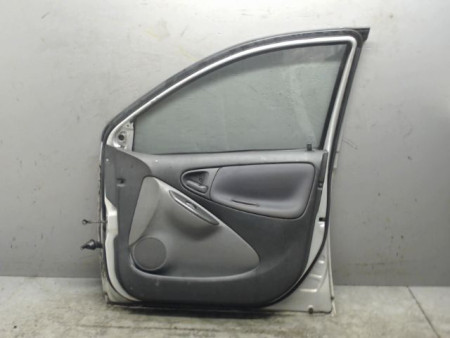 PORTE AVANT DROIT TOYOTA YARIS