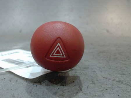 BOUTON DE WARNING RENAULT TWINGO